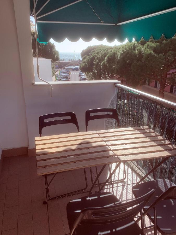Casa Bianca 4 - Confortevole In Centro A Монелья Экстерьер фото